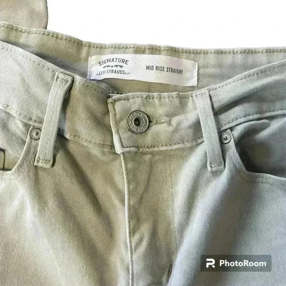 Signature Levi Strauss Mid Rise Straight Jeans - Picture 4 of 10